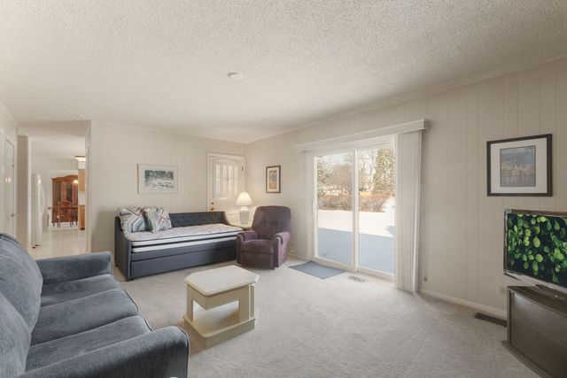 634 E Pompano Lane, Palatine, IL 60074