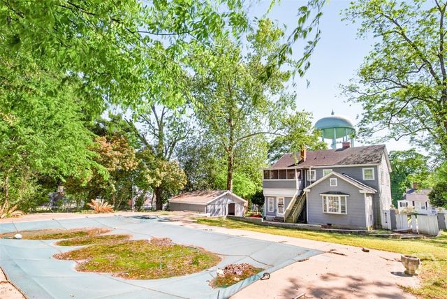 111 Edwards Street, Elberton, GA 30635
