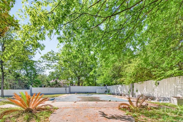 111 Edwards Street, Elberton, GA 30635