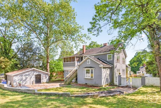 111 Edwards Street, Elberton, GA 30635