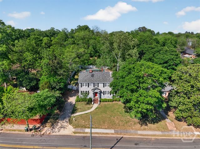 111 Edwards Street, Elberton, GA 30635