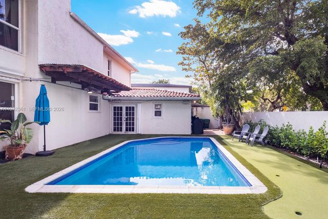 360 SW 28th Rd, Miami, FL 33129