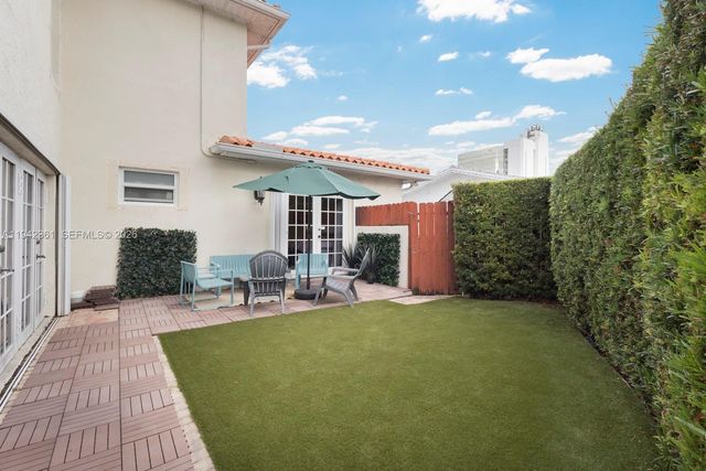 360 SW 28th Rd, Miami, FL 33129