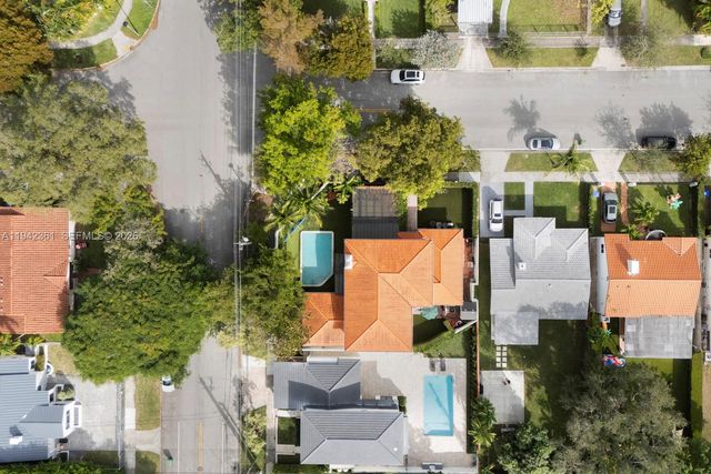 360 SW 28th Rd, Miami, FL 33129