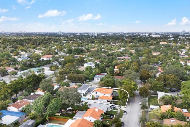 360 SW 28th Rd, Miami, FL 33129