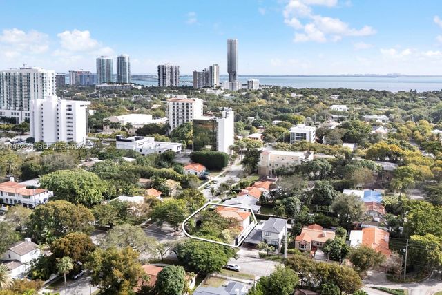 360 SW 28th Rd, Miami, FL 33129