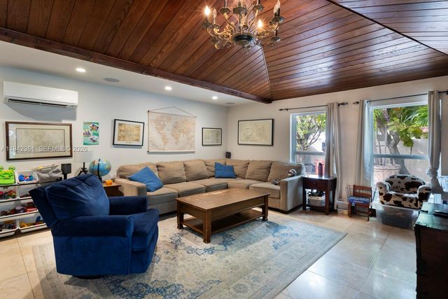 360 SW 28th Rd, Miami, FL 33129