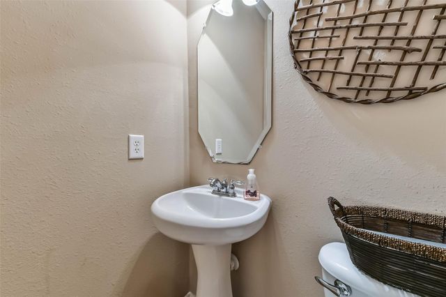 12206 Bell Creek Drive, Pearland, TX 77584