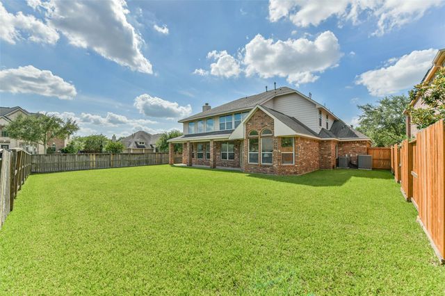 12206 Bell Creek Drive, Pearland, TX 77584