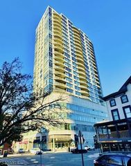 1 Spring St 2204, New Brunswick City, NJ 08901