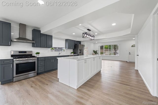 33190 Priehs Court, Sterling Heights, MI 48312