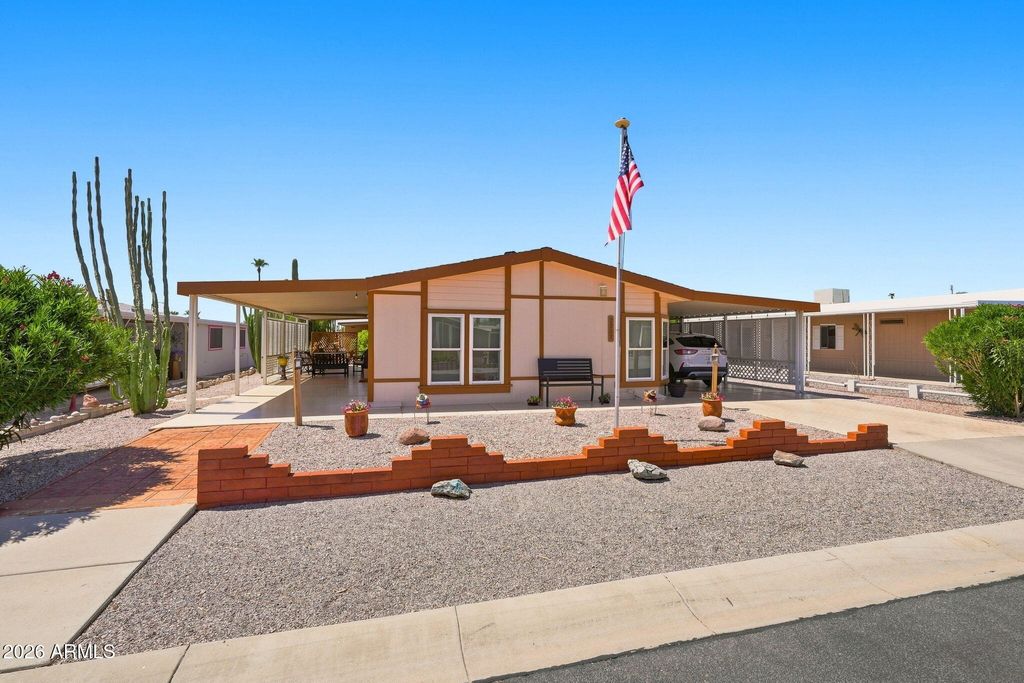 3802 N MONTANA Avenue, Florence, AZ 85132 — photo 2