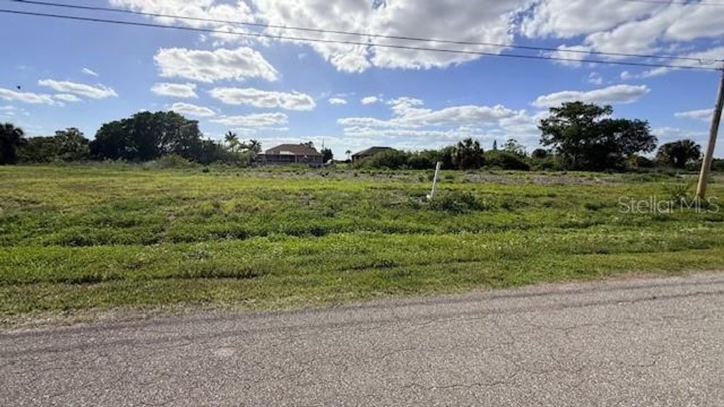 1916 NE 23RD PLACE, Cape Coral, FL 33909