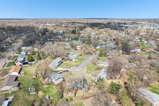 632 109th Lane NE, Blaine, MN 55434