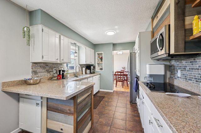 632 109th Lane NE, Blaine, MN 55434