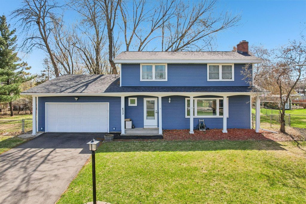 632 109th Lane NE, Blaine, MN 55434