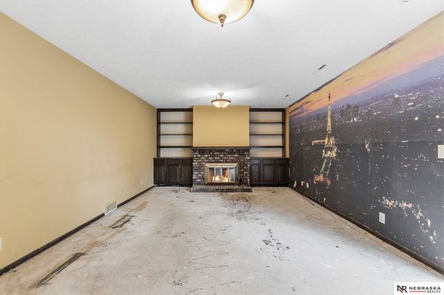 1125 Laport Drive, Papillion, NE 68046