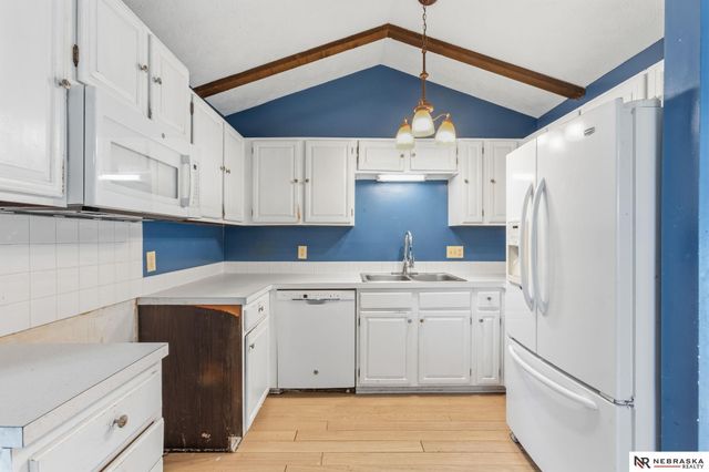 1125 Laport Drive, Papillion, NE 68046