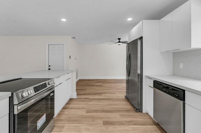 3905 E Woodscape Drive, Miramar, FL 33023