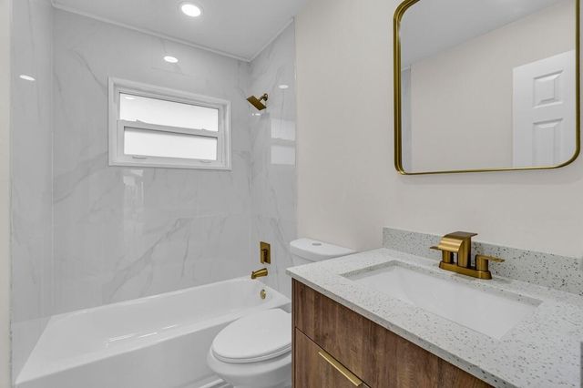 3905 E Woodscape Drive, Miramar, FL 33023