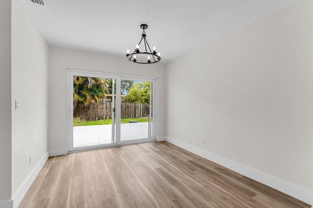 3905 E Woodscape Drive, Miramar, FL 33023