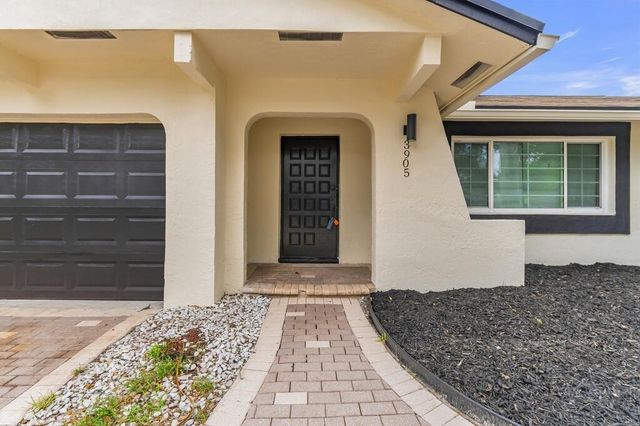 3905 E Woodscape Drive, Miramar, FL 33023