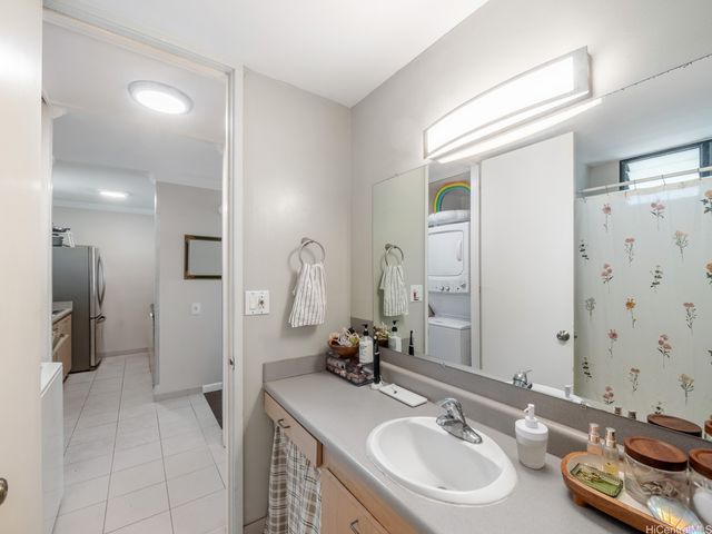 1561 Pensacola Street 1002, Honolulu, HI 96822