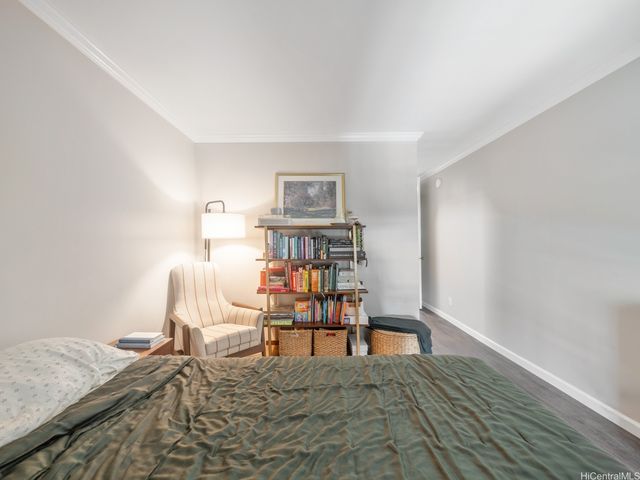 1561 Pensacola Street 1002, Honolulu, HI 96822