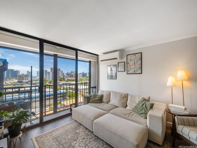 1561 Pensacola Street 1002, Honolulu, HI 96822