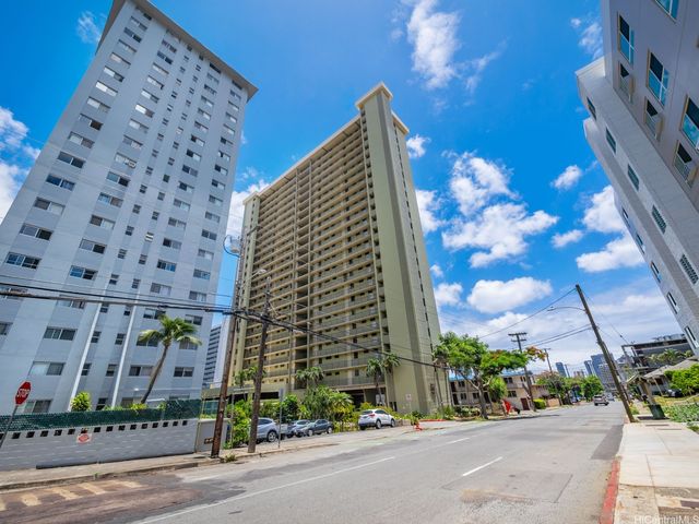 1561 Pensacola Street 1002, Honolulu, HI 96822