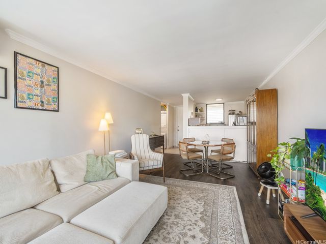 1561 Pensacola Street 1002, Honolulu, HI 96822