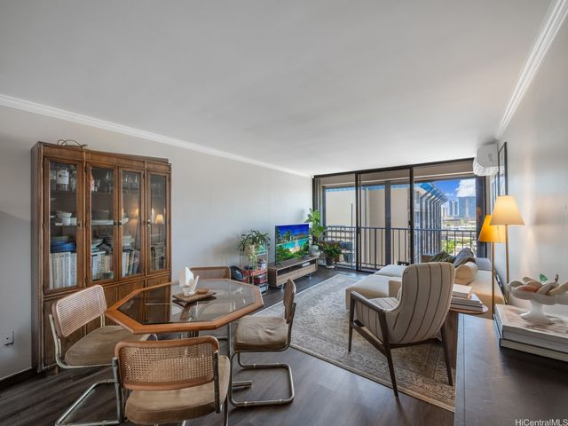 1561 Pensacola Street 1002, Honolulu, HI 96822