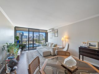 1561 Pensacola Street 1002, Honolulu, HI 96822