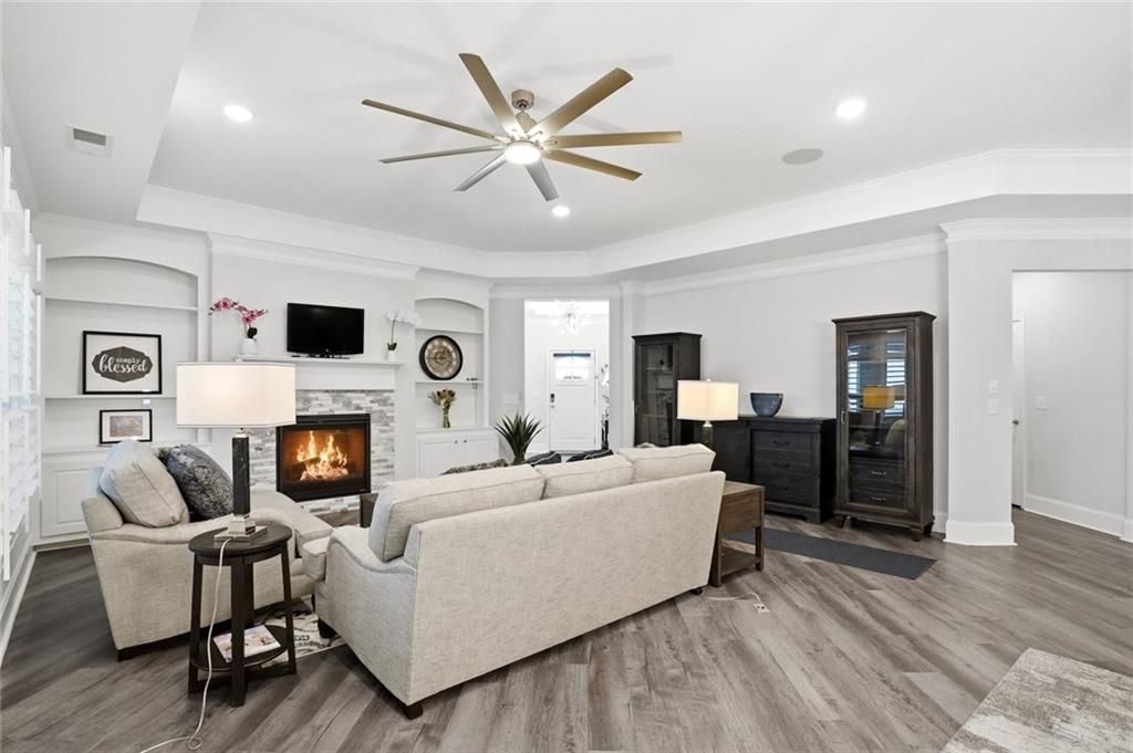 Image 14 of property listing at 5105 Dillingham Drive NW, Acworth, GA 30101