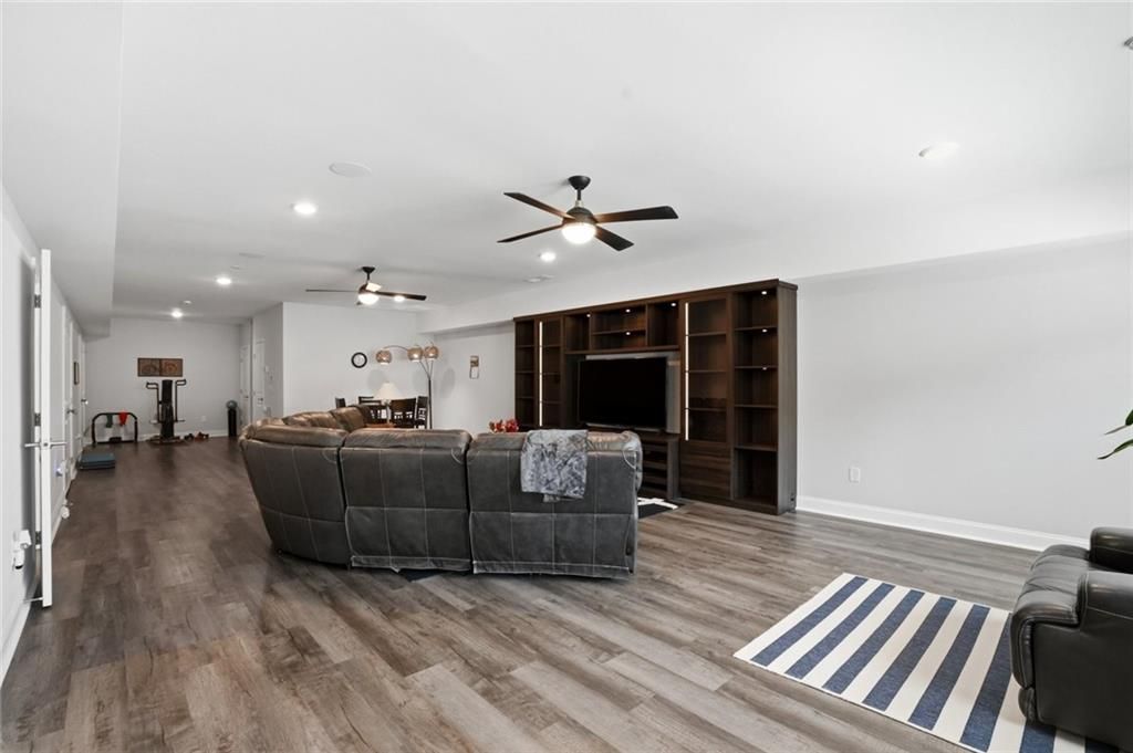 Image 37 of property listing at 5105 Dillingham Drive NW, Acworth, GA 30101