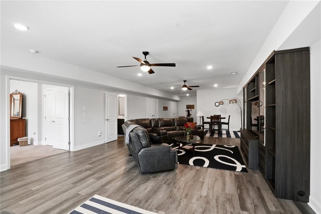 Image 38 of property listing at 5105 Dillingham Drive NW, Acworth, GA 30101