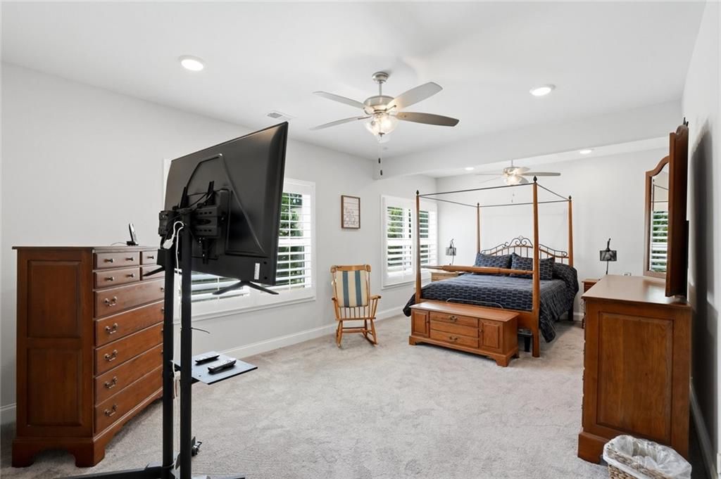 Image 39 of property listing at 5105 Dillingham Drive NW, Acworth, GA 30101