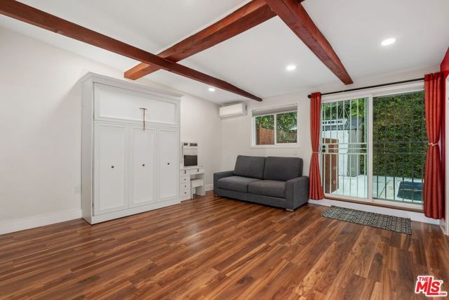 828 N Crescent Heights Boulevard, Los Angeles, CA 90046