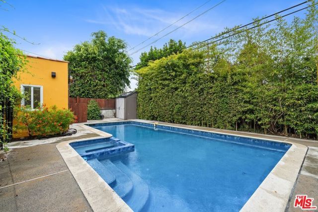 828 N Crescent Heights Boulevard, Los Angeles, CA 90046
