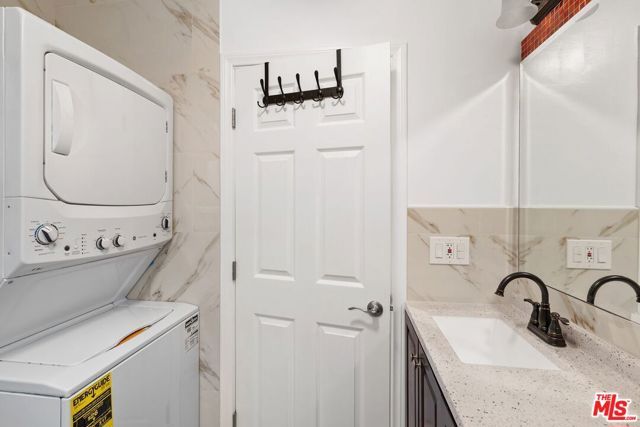 828 N Crescent Heights Boulevard, Los Angeles, CA 90046