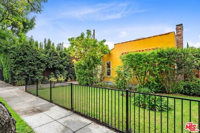 828 N Crescent Heights Boulevard, Los Angeles, CA 90046