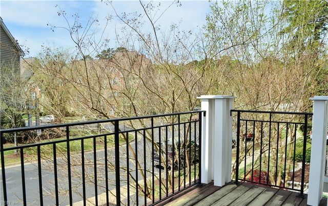 991 Hollymeade CIR, Newport News, VA 23602