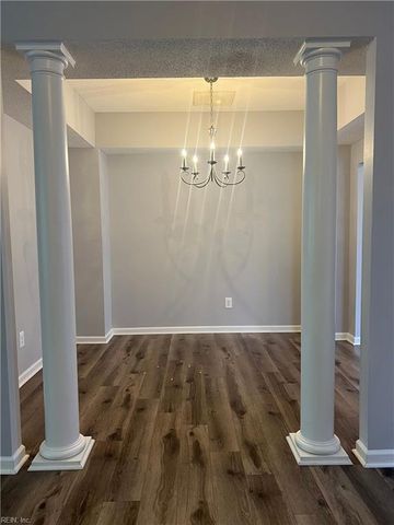 991 Hollymeade CIR, Newport News, VA 23602