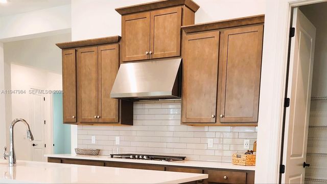 5243 Rivo Alto Cir, Westlake, FL 33470