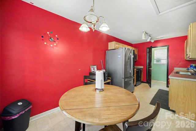 2628 Marmac Road, Charlotte, NC 28208