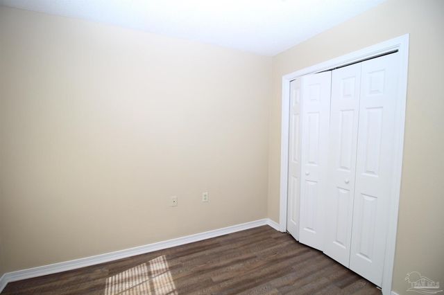 130 Wildflower Ln, Pensacola, FL 32514