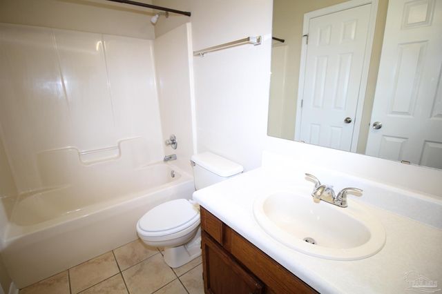 130 Wildflower Ln, Pensacola, FL 32514