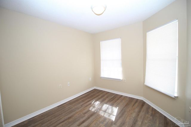 130 Wildflower Ln, Pensacola, FL 32514