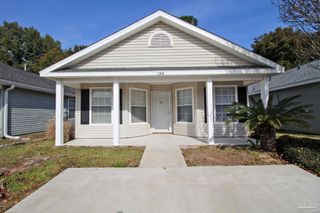 130 Wildflower Ln, Pensacola, FL 32514