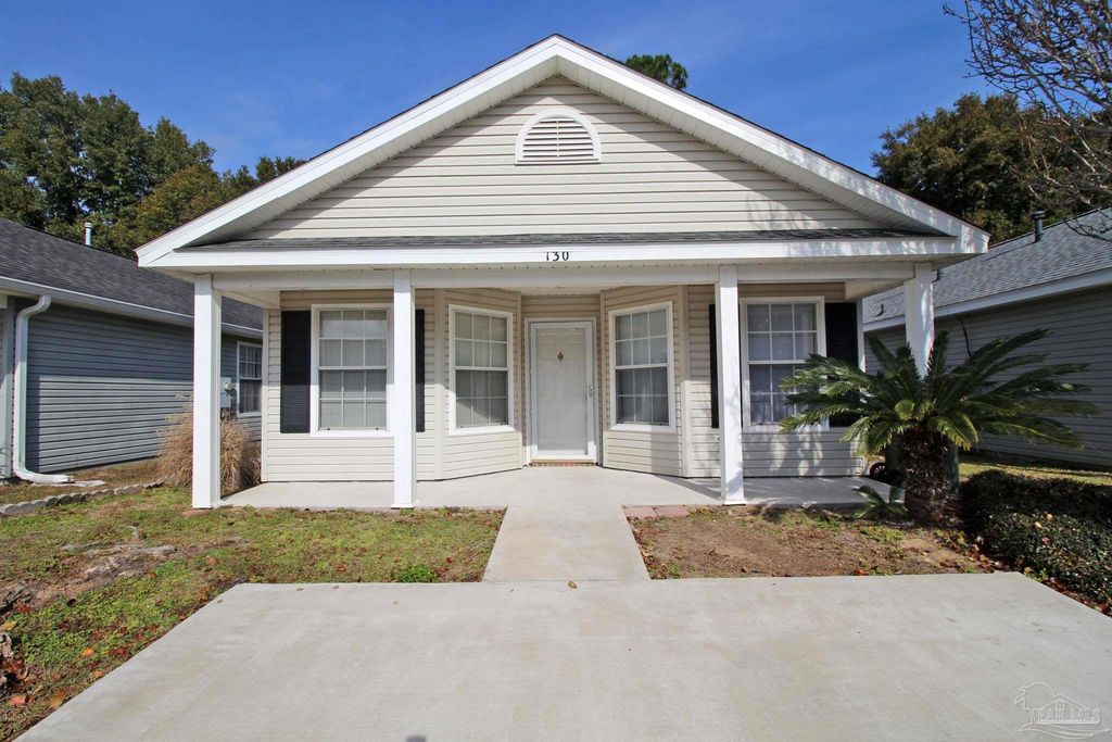 130 Wildflower Ln, Pensacola, FL 32514